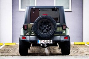 Jeep Wrangler SAHARA 2.8 A/T - 6