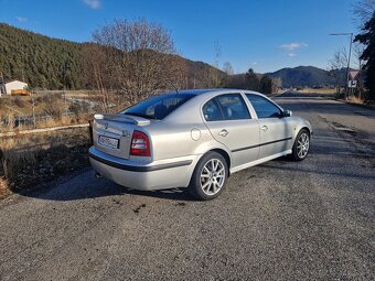 Škoda Octavia RS 1.8T Liftback - 6