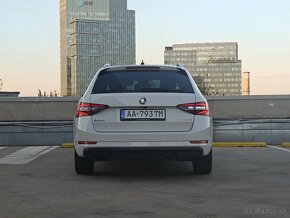 ŠKODA SUPERB 3 KOMBI 2.0 TDI - 6