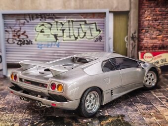 Lamborghini Diablo 1:18 Autoart - 6