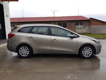 Kia Cee´d 1.6 CRDi LX/Silver 94KW,Diesel 6M - 6