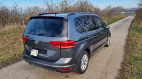 Volkswagen Touran 2.0 TDI DSG - 6