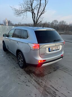 Mitsubishi Outlander 3 rok výroby, 2014 7 míst 2.2dizel 110k - 6