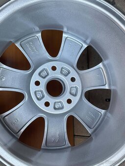 SPECTRUM Orig.skoda Alu Disky 5x112 ET45 215 60 R16 Zimné - 6