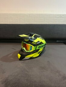 ufo s3 helmet black neon - 6