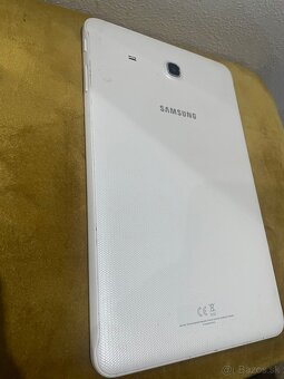 Samsung Tab E - 6