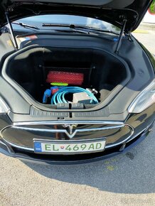 Tesla S P85 - 6