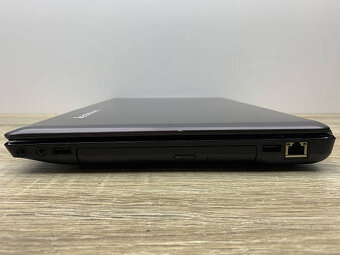 Lenovo Ideapad Z575 - 6