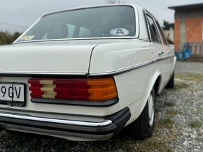 Mercedes 230 W123 1983 - 6