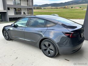 Tesla Model 3 - 6