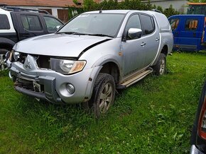 Mitsubishi L200 100 ,131 kW Díly - 6