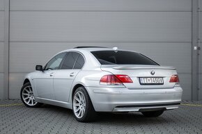 BMW Rad 7 730d model e65 facelift - 6