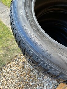 275/50 r20 Nokian - 6