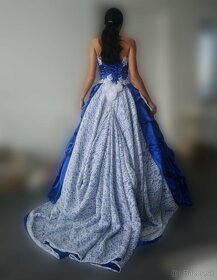 Svadobné/ spoločenské modrobiele šaty princeznovské - 6