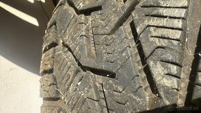 225/45R17 zima - 6