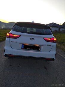 ▶️ KIA CEED 1.6 CRDI 100 kw , VYHR. VOLANT, APPLE - 6