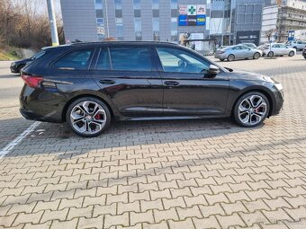 Škoda Octavia Combi 2.0 TDI RS DSG - 6