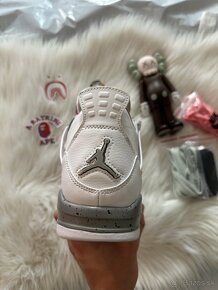 Jordan 4 - 6