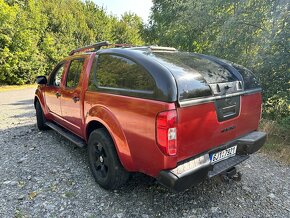 NISSAN NAVARA D40 2,5 DCI - 6