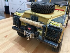 Land Rover Defender D90 Camel Trophy 1/10 - 6