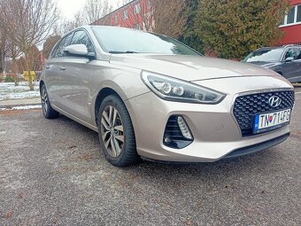 Hyundai i30 1.6crdi hatchback 2017 - 6