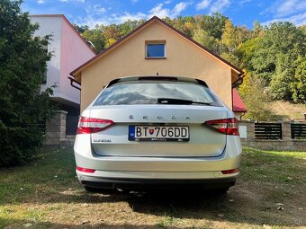 Škoda Superb Combi 2.0 TDI DSG, Nebúrané Nelakované - 6