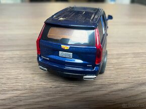 Model auta Cadillac Escalade - 6