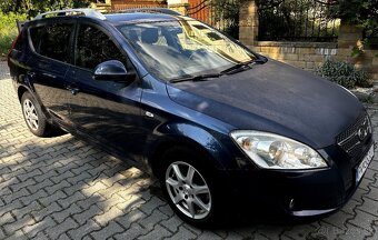 KIA Ceed SW 3/2010 149 000km - 6