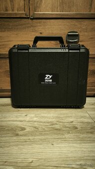 Zhiyun Crane Plus – špičkový stabilizátor v TOP stave - 6