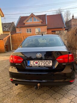 Volkswagen Jetta 1.6 TDI DSG, 2011, 250 247 km - 6