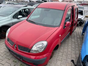 Lacno rozpredám Renault Kangoo 1997-2009 na náhradné diely - 6