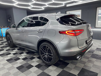 Alfa Romeo Stelvio 2.0 GME Super AWD A/T - 6