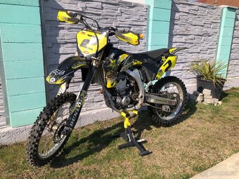 Yamaha YZ 250F 2009 - 6