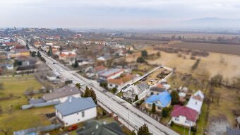 Ponúkame Vám na predaj veľký stavebný pozemok na Dlhej ulici - 6