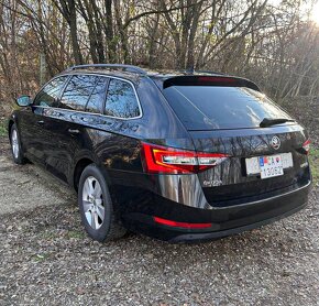 Škoda Superb combi 1.6 TDI DSG koža STYLE, kessy, bixenony - 6