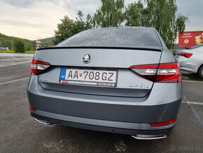 SKODA SUPERB 3 spoiler kridlo lipko na kufor - 6