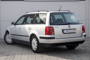 VOLKSWAGEN PASSAT VARIANT 1.9 TDI COMFORTLINE M5 - 6