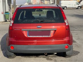 Ford Fiesta 1.3i - 6