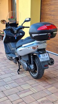 KYMCO Xciting 300i - 6