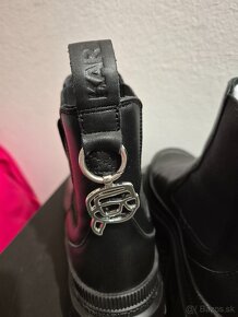 Karl Lagerfeld   39 - 6