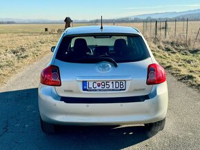 Toyota Auris 1.6i Benzin Automat - 6