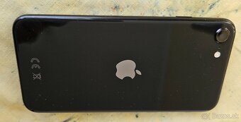 Predám Apple iPhone SE 2020 64GB Black bez škrabancov - 6