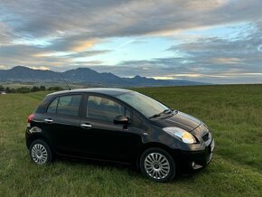 Toyota Yaris 1,0 VVTI r.v. 2010 - 6