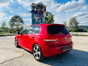 Volkswagen Golf VI 1.6TDi 77KW - 6