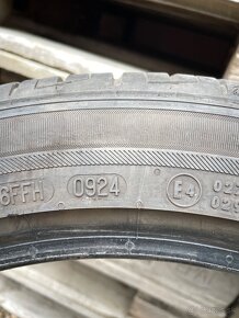 Predám dve pneu 225/45 r17 - 6