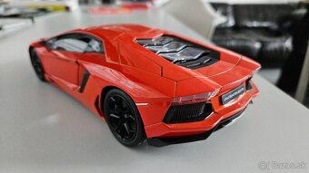 Lamborghini Aventador 1/18 Welly - 6