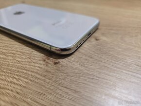 Iphone x 256gb v top stave bol pouzivany iba zalozny bateria - 6