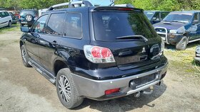 Mitsubishi Outlander 2.0 benzin 4x4 top stav - 6