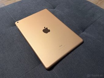 iPad 7, 32 GB - Gold - 6