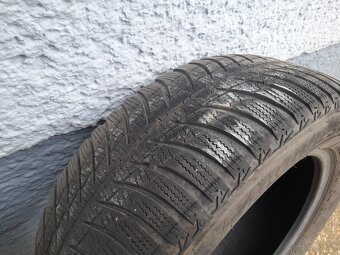 Predám zimné pneumatiky Bridgestone 205/60/R16 - 6